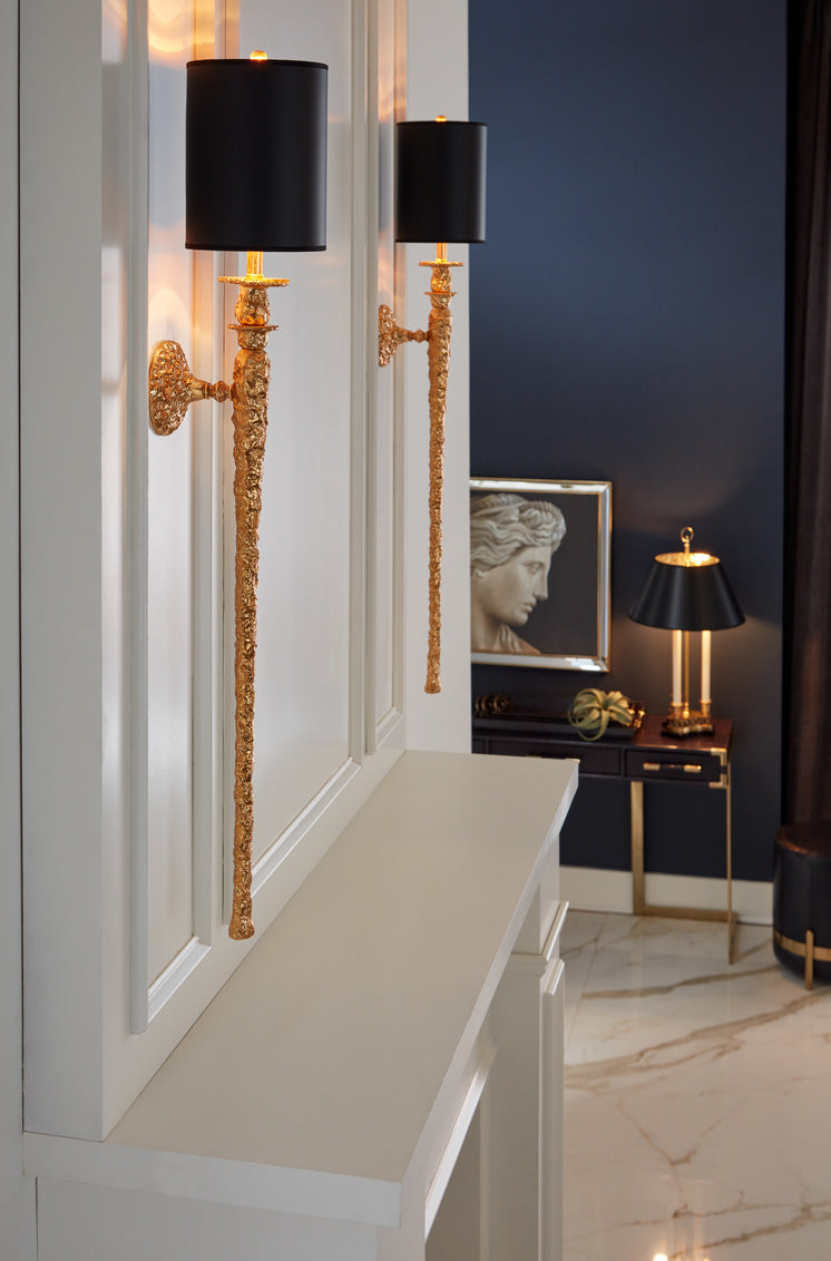Wildwood Thea Lamp