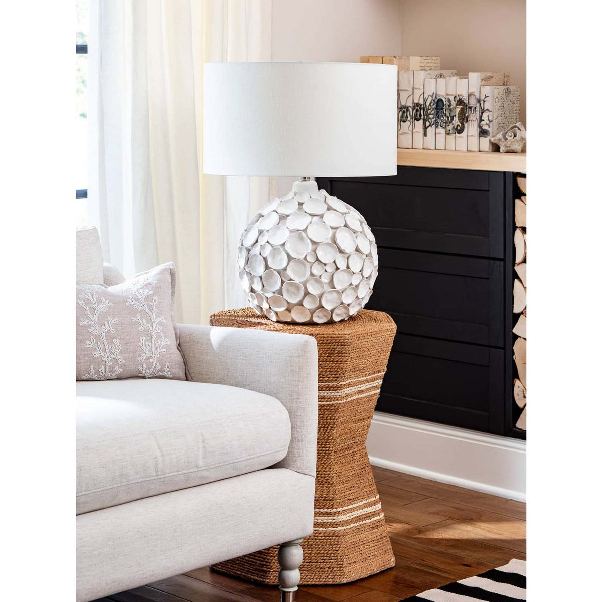 Regina Andrew - 13-1366WT - One Light Table Lamp - Lucia - White