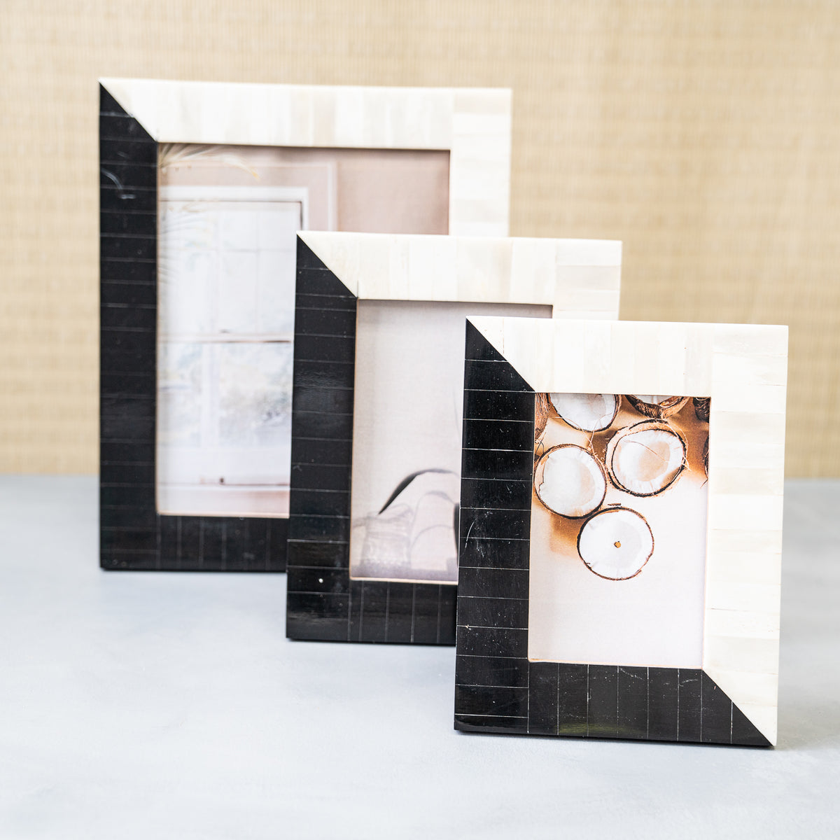 Design Shop Black & White Photo Frame