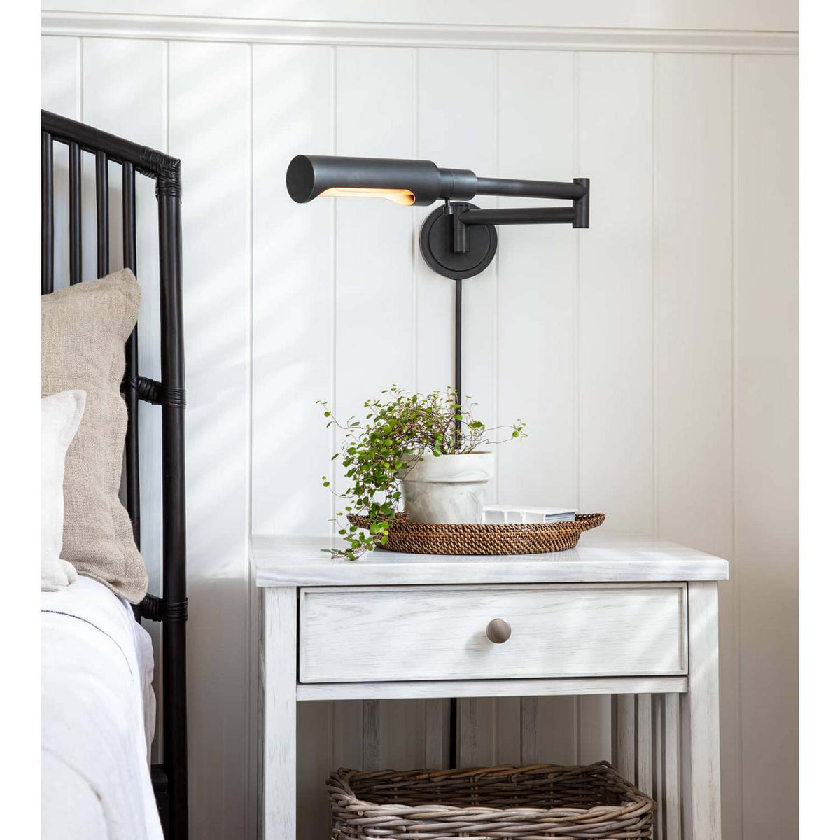 Regina Andrew - 15-1153ORB - One Light Wall Sconce - Noble - Oil Rubbed Bronze