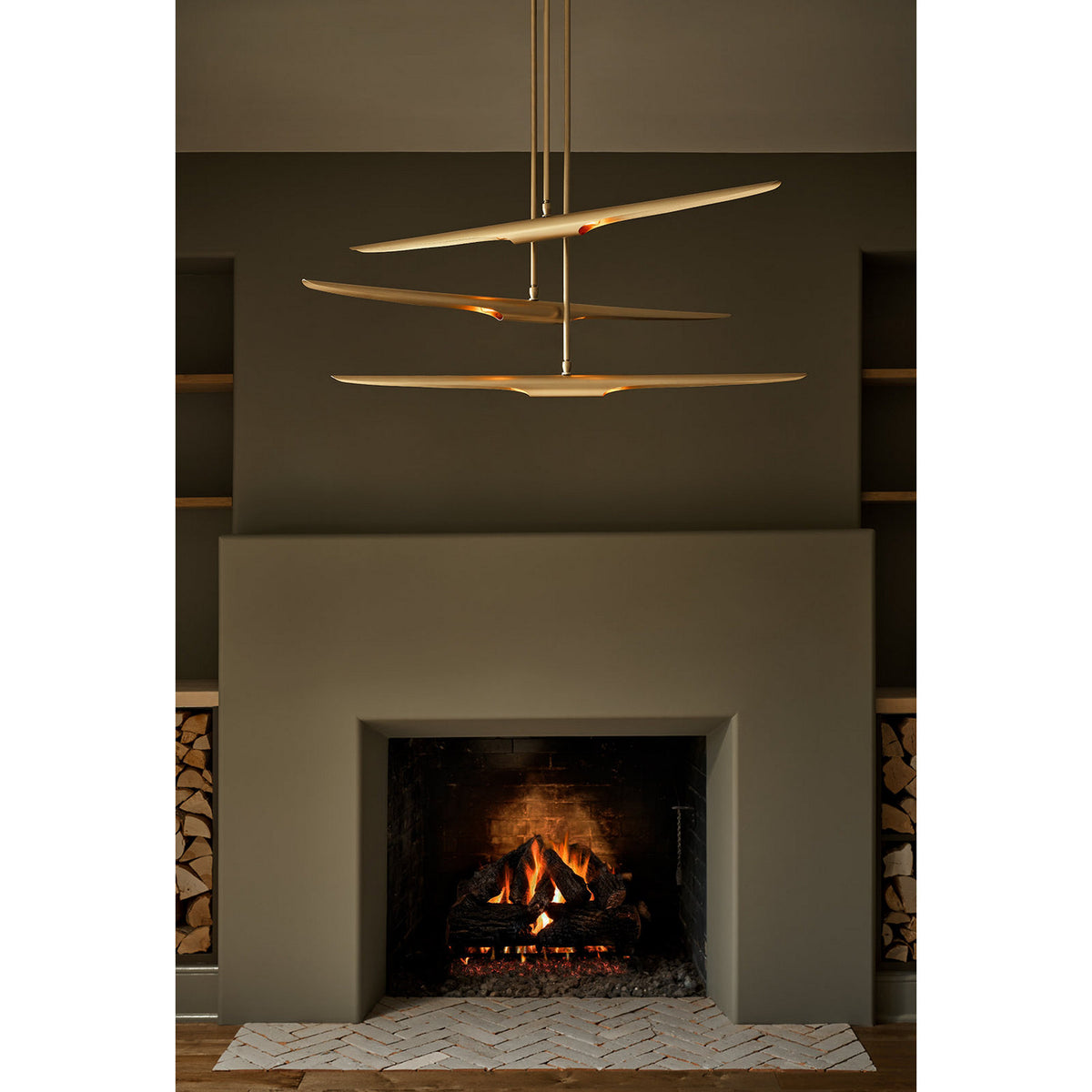 Regina Andrew - 16-1081NB - Six Light Chandelier - Concorde - Natural Brass