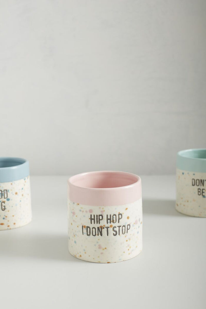 Design Shop Pink Spritz Easter Pot Hip Hop, 3.5" X 3.25".