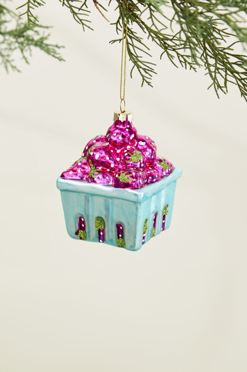 Design Shop Berry Basket Ornament 2.75"x 3.25", Set of 6