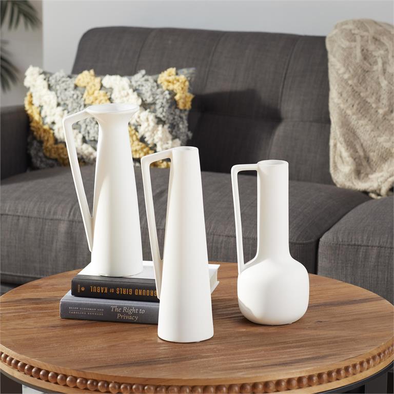 Design Shop  Cosmoliving By Cosmopolitan 12 inch White Ceramic Vase w/ Handles
