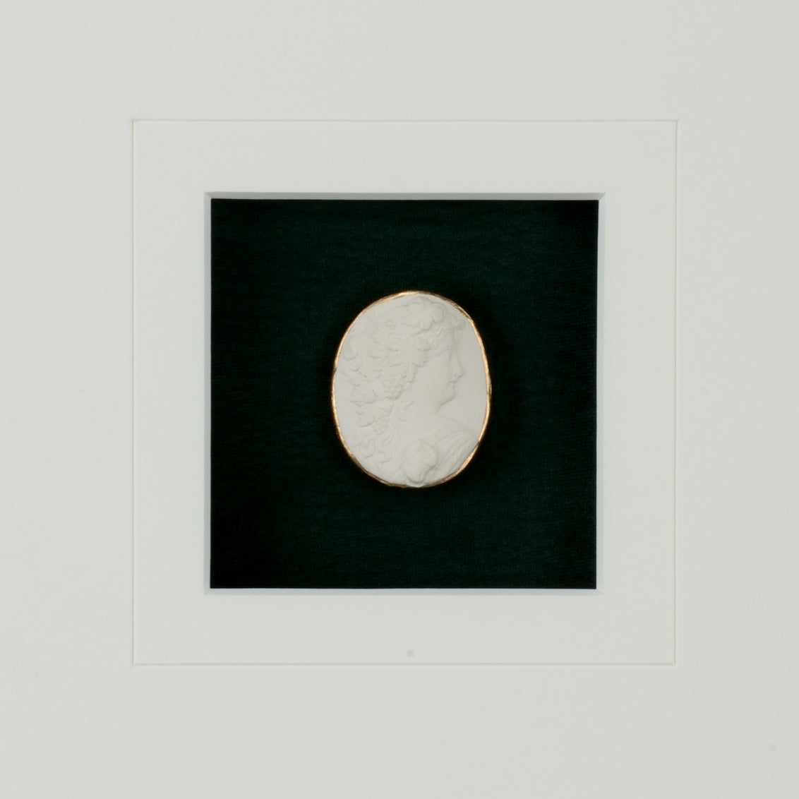 Chelsea House Intaglio In Gold I