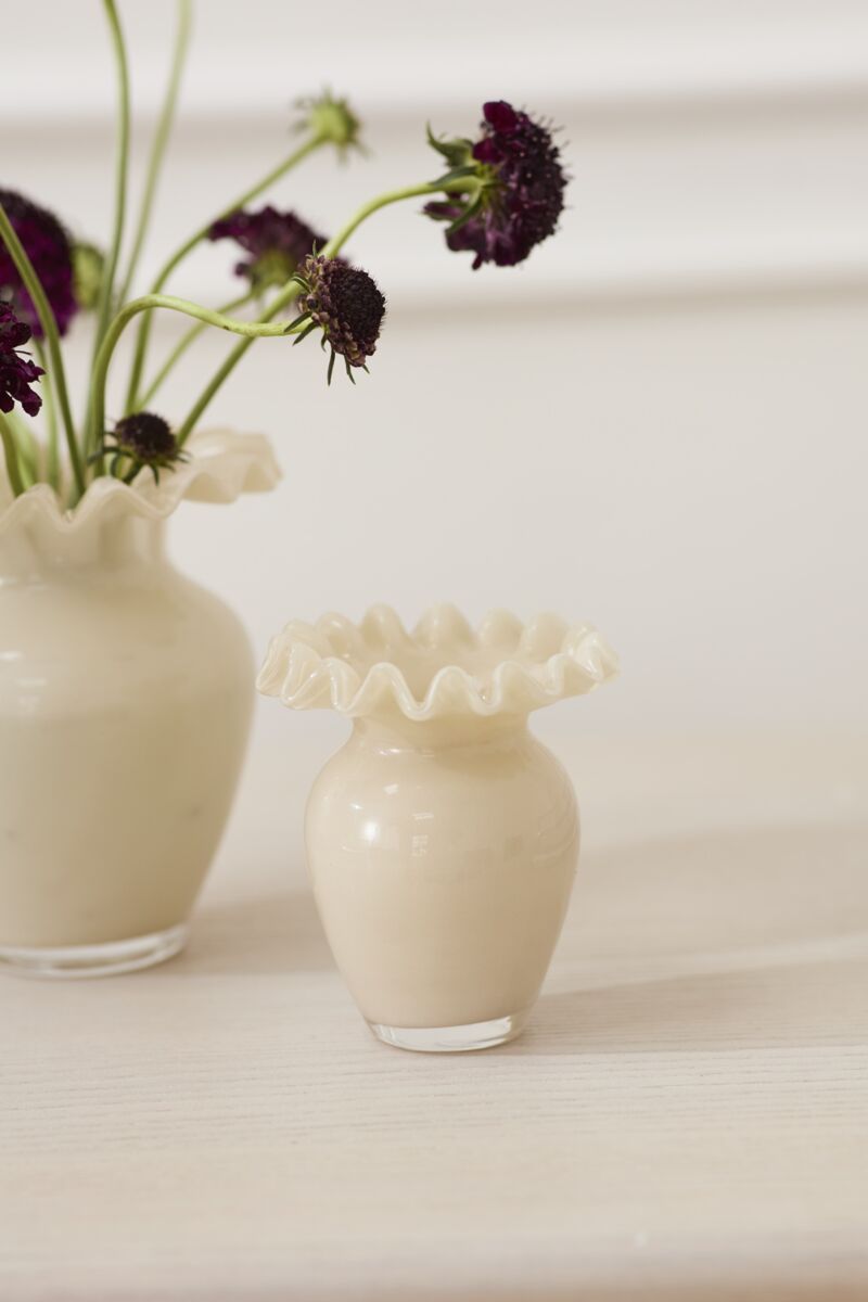Design Shop Flounce Vase 3.75"x 4"