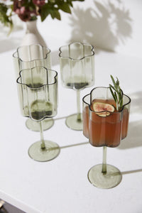 Design Shop Green Floret Drinkware Wine Glass, 3.25" X 7.75", Set of 4.