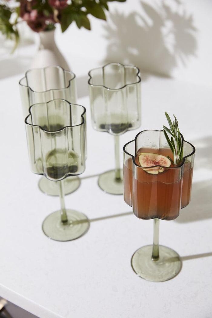 Design Shop Green Floret Drinkware Wine Glass, 3.25" X 7.75", Set of 4.