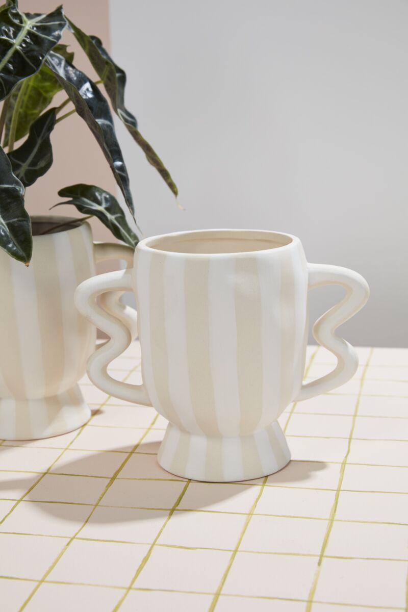 Design Shop Off-White Akimbo Footed Pot, 8.75" X 6.75".