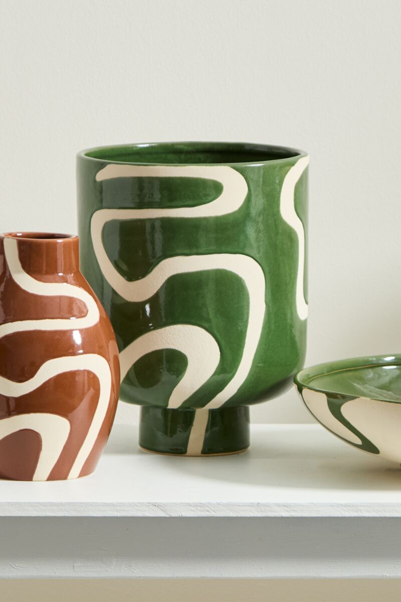 Design Shop Curvature Pot 12"x 15.5"