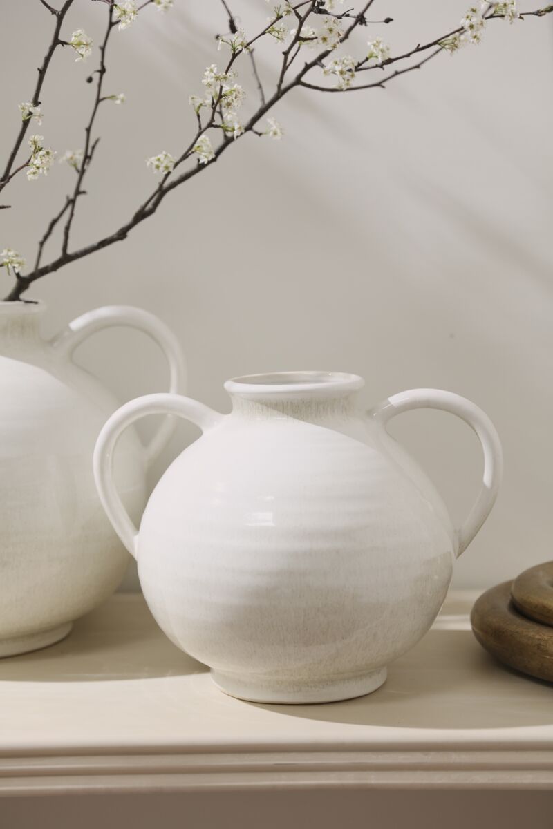 Design Shop Hampton Vase 16.75"x 12.5"x 12.25"