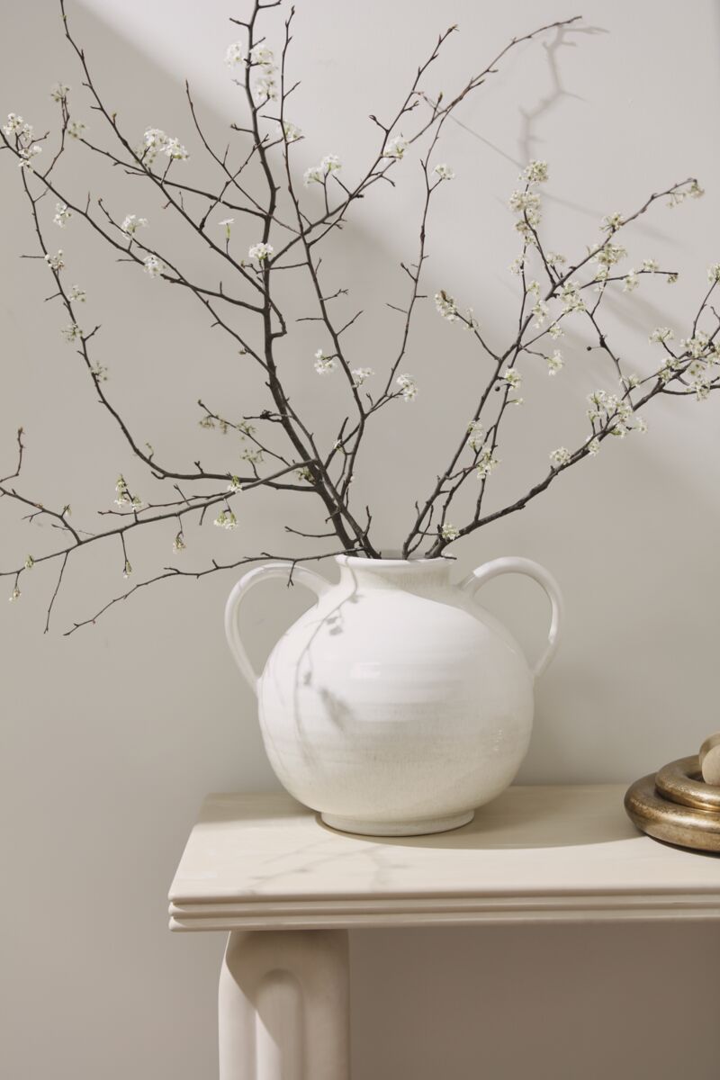 Design Shop Hampton Vase 19.75"x 15.5"x 15.5"