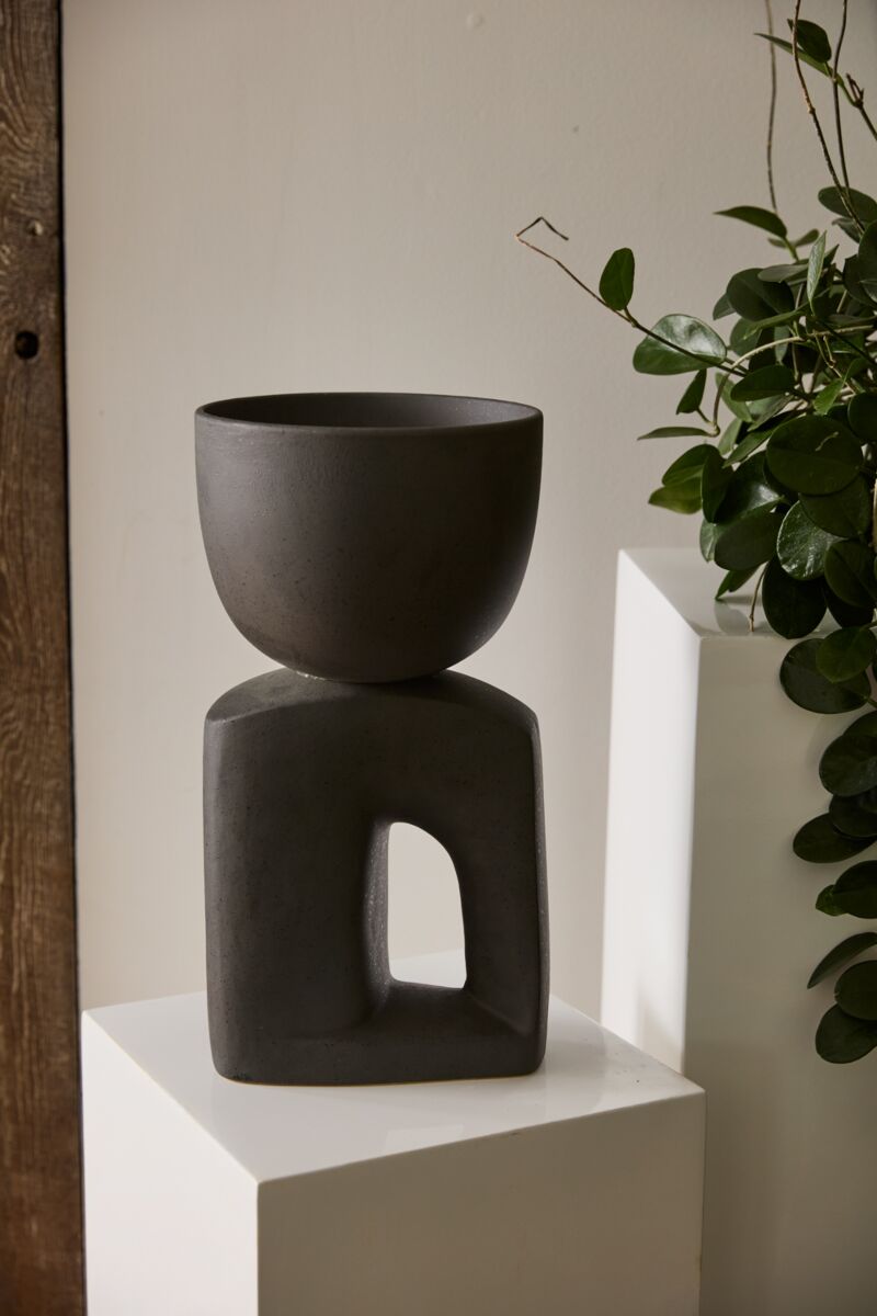 Design Shop Black Oberon Collection Pot, 9" X 18".