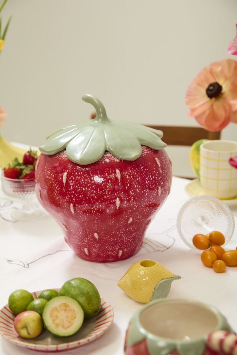 Design Shop Red Fresh Fruit Canisters Strawberry, 9" X 11".