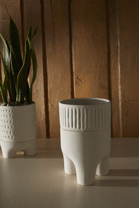Design Shop White Dache Pot, 7.25" X 11.25".