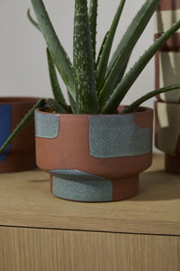 Design Shop Shanti Pot 7"x 5.25"