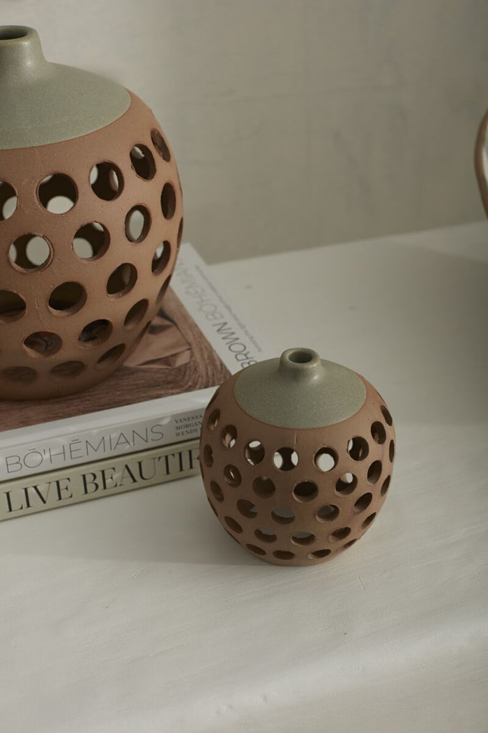 Design Shop Brown Persa Vase, 4.25" X 5.5", Set of 2.
