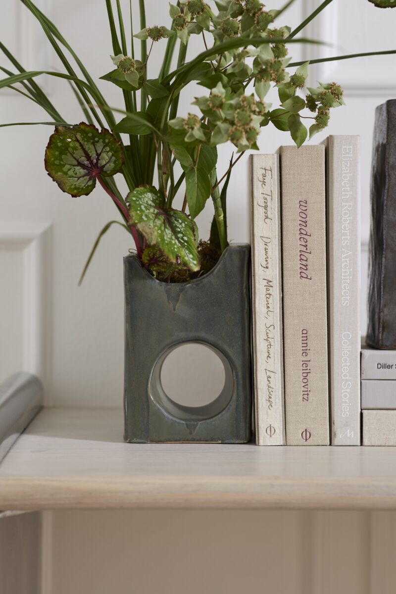 Design Shop Nicasio Bookend 5"x 4"x 7.75"