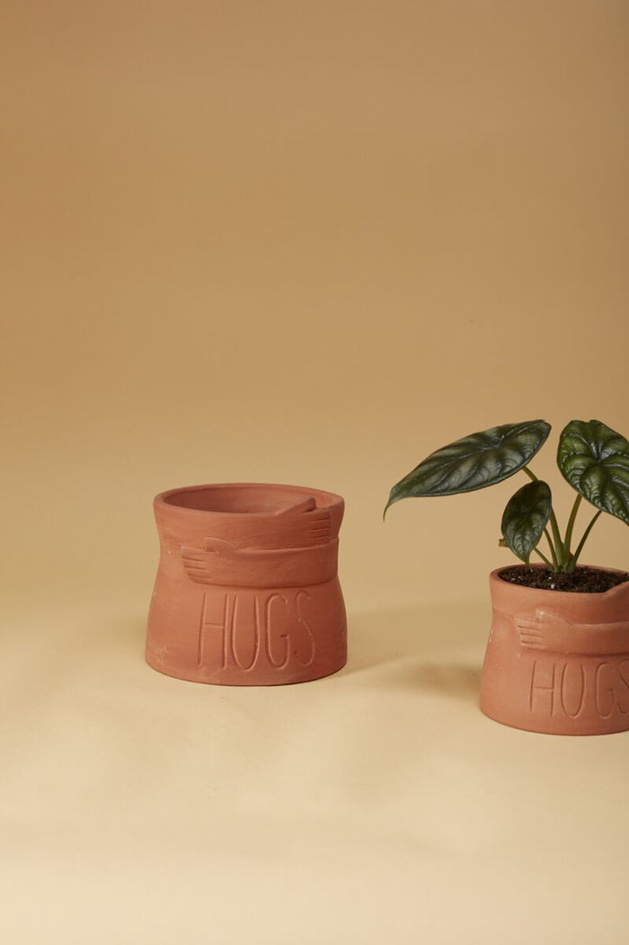 Design Shop Terracotta Big Hugs Pot, 6.75" X 5.5"