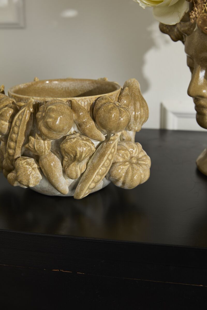 Design Shop Lady Harvest Pot 9"x 10"x 6"