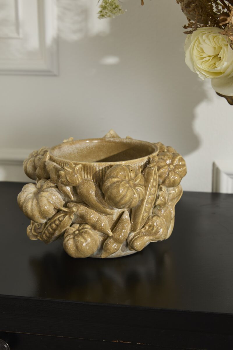 Design Shop Lady Harvest Pot 9"x 10"x 6"