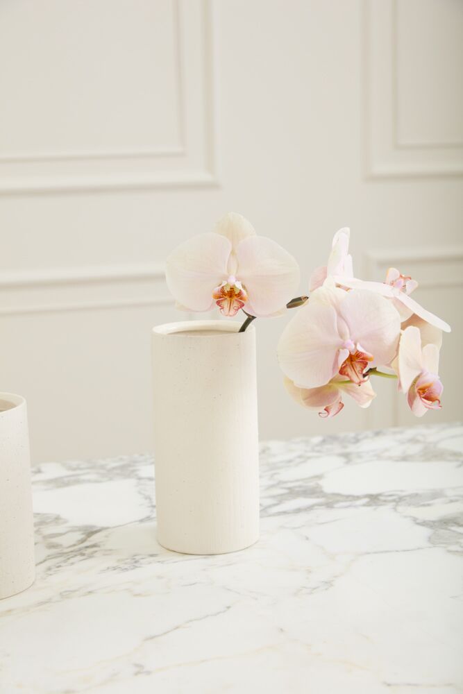 Design Shop Off-White Tobago Vase, 3.75" X 8", Set of 4.