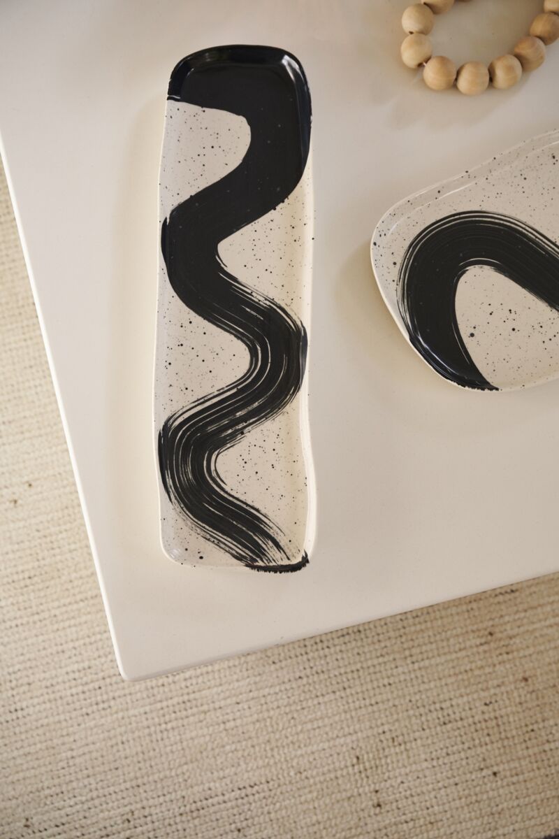 Design Shop Black Gesture Tray, 18.25" X 1", Set of 2.