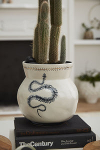 Design Shop Off-White Sinuous Collection Vase, 8.75" X 9"
