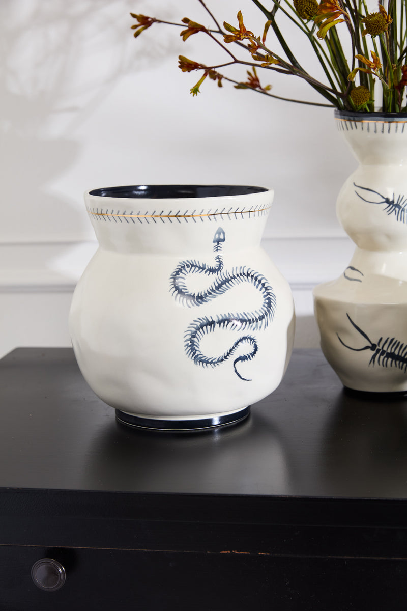 Design Shop Off-White Sinuous Collection Vase, 8.75" X 9"