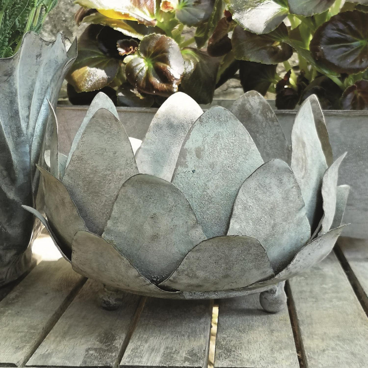 Design Shop Artichoke Decorative Cachepot / Bowl w/Antique Stone Finish - Metal
