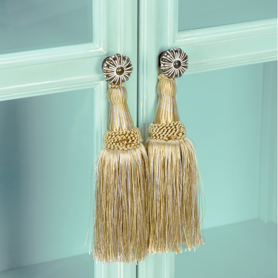 Wildwood Cape Cod Linen Cabinet