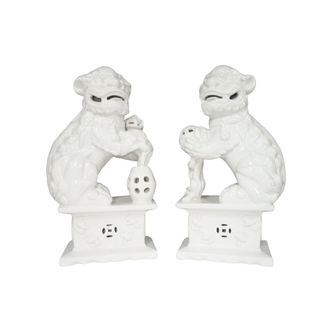 Chelsea House White Foo Dog (PR)