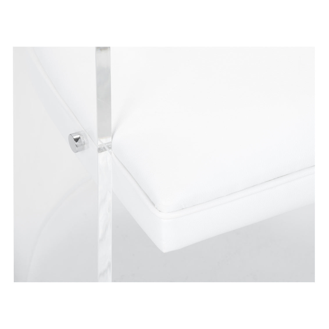 Wildwood Baran Barrel Back Chair - White