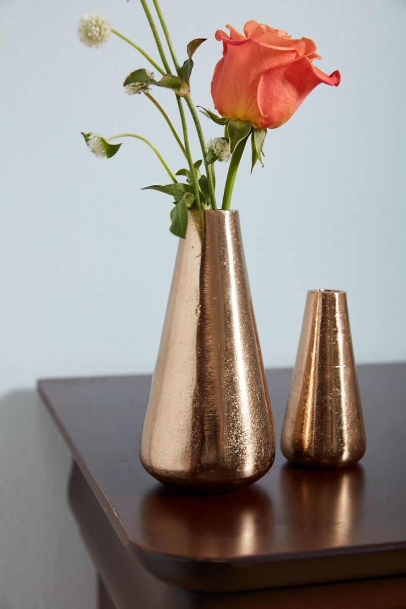 Design Shop Champagne Lyric Budvase, 2.75" X 5.75".