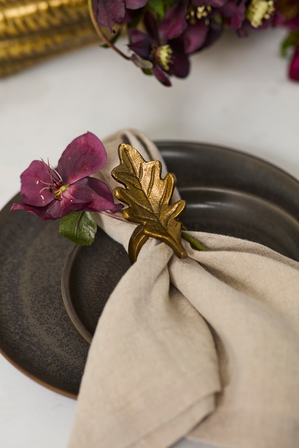 Design Shop English Oak Napkin Ring 3.5"x 1.75"x 2.25", Set of 6
