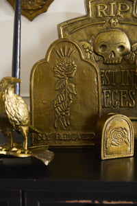Design Shop Duelo Tombstone 8"x 2.5"x 12.25"