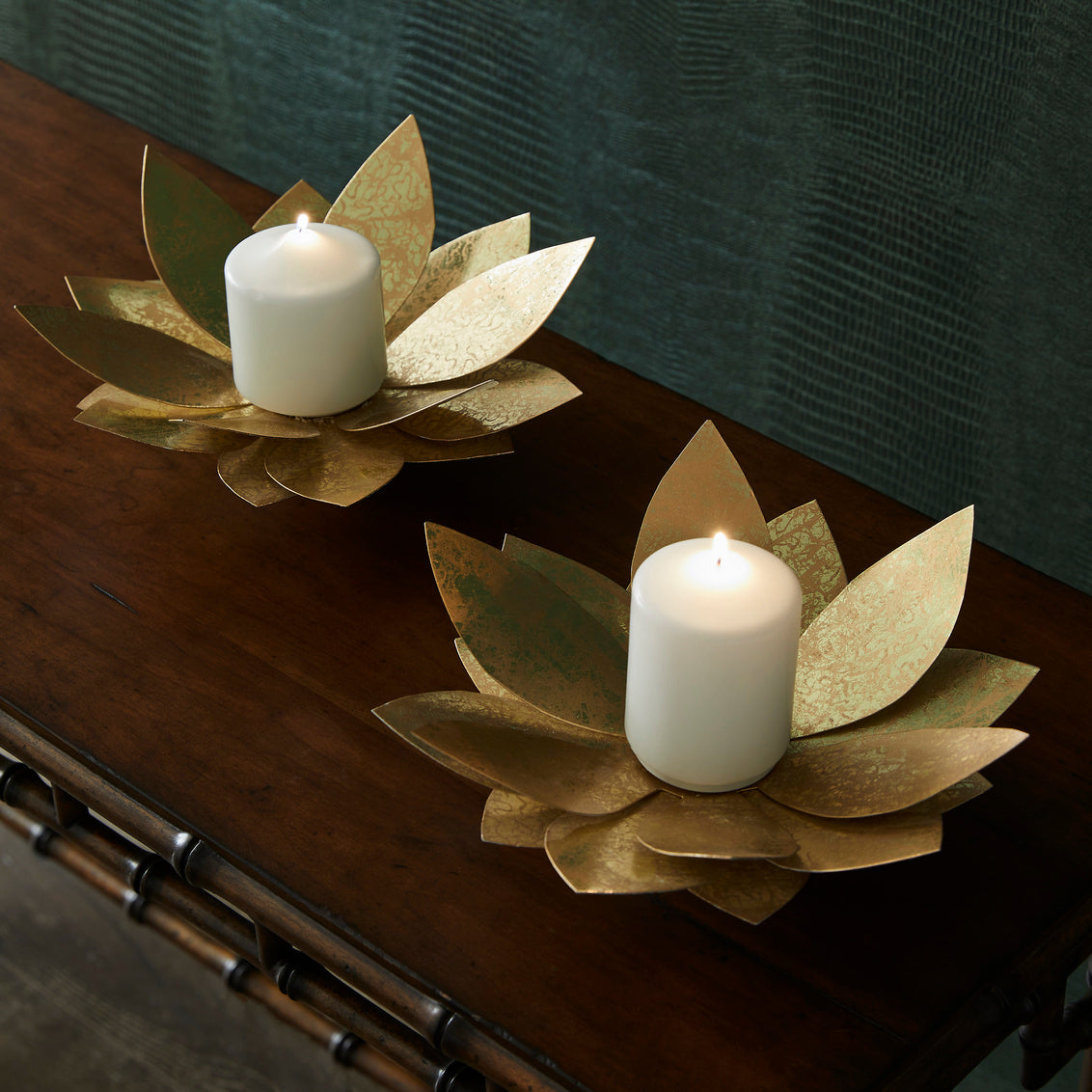 Chelsea House Lotus Candleholders (Pr)