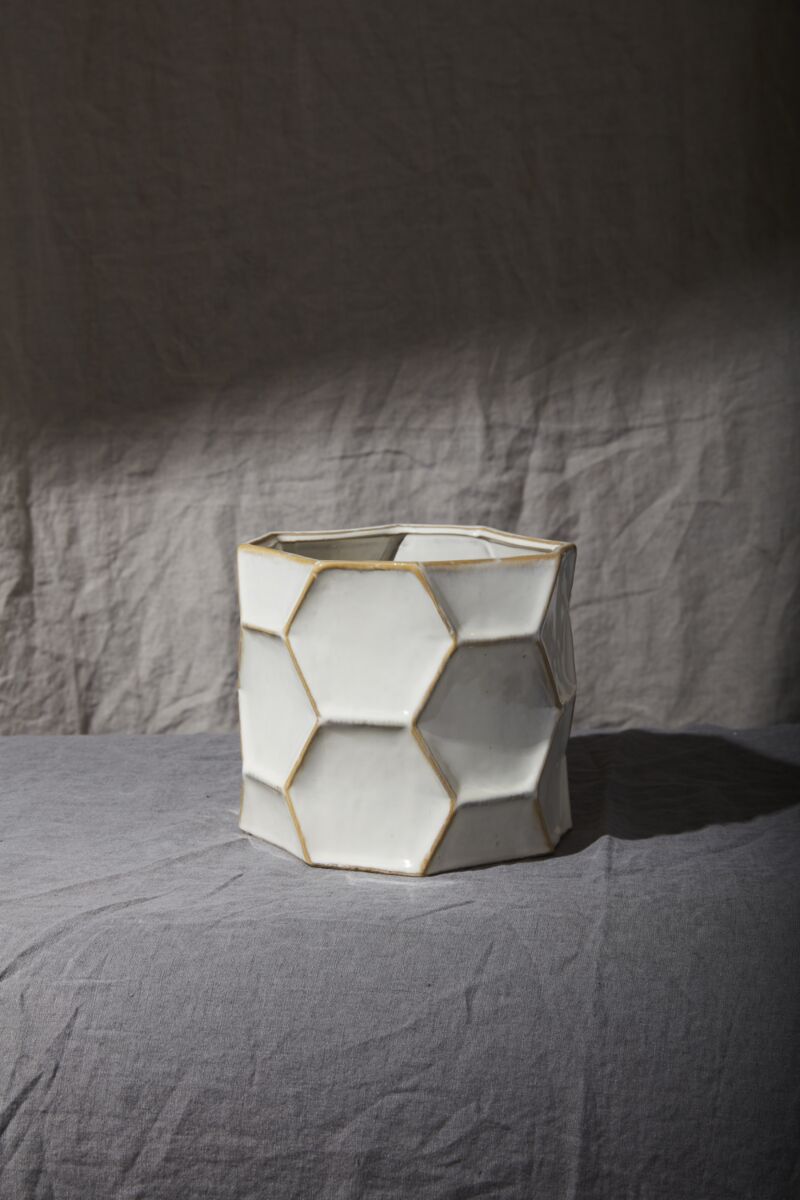 Design Shop Off-White Jabi Pot, 7.75" X 6.75".