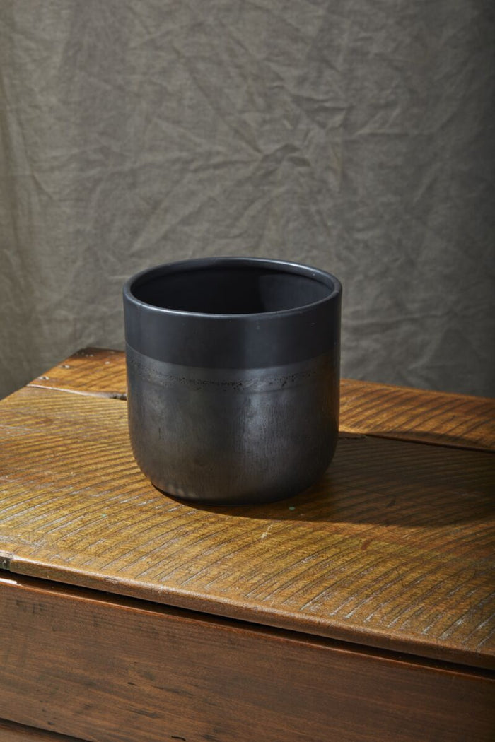 Design Shop Black Lennon Pot, 7" X 6.75"