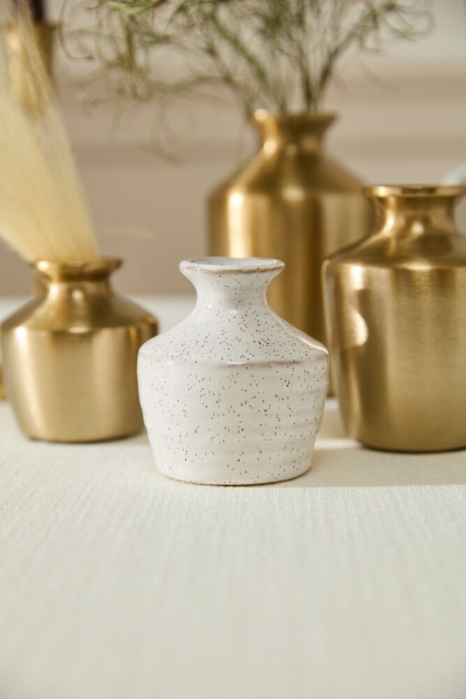 Design Shop White Hari Budvase, 3" X 3.5", Set of 4.
