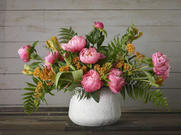 Design Shop White Shabby Pot, 8.5" X 6.25".