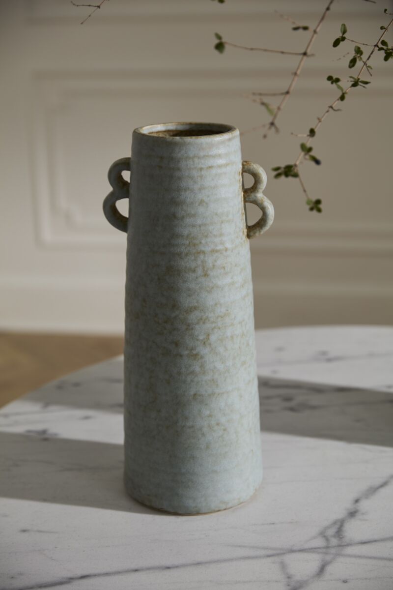 Design Shop Bowen Vase 7.5"x 6.75"x 17"