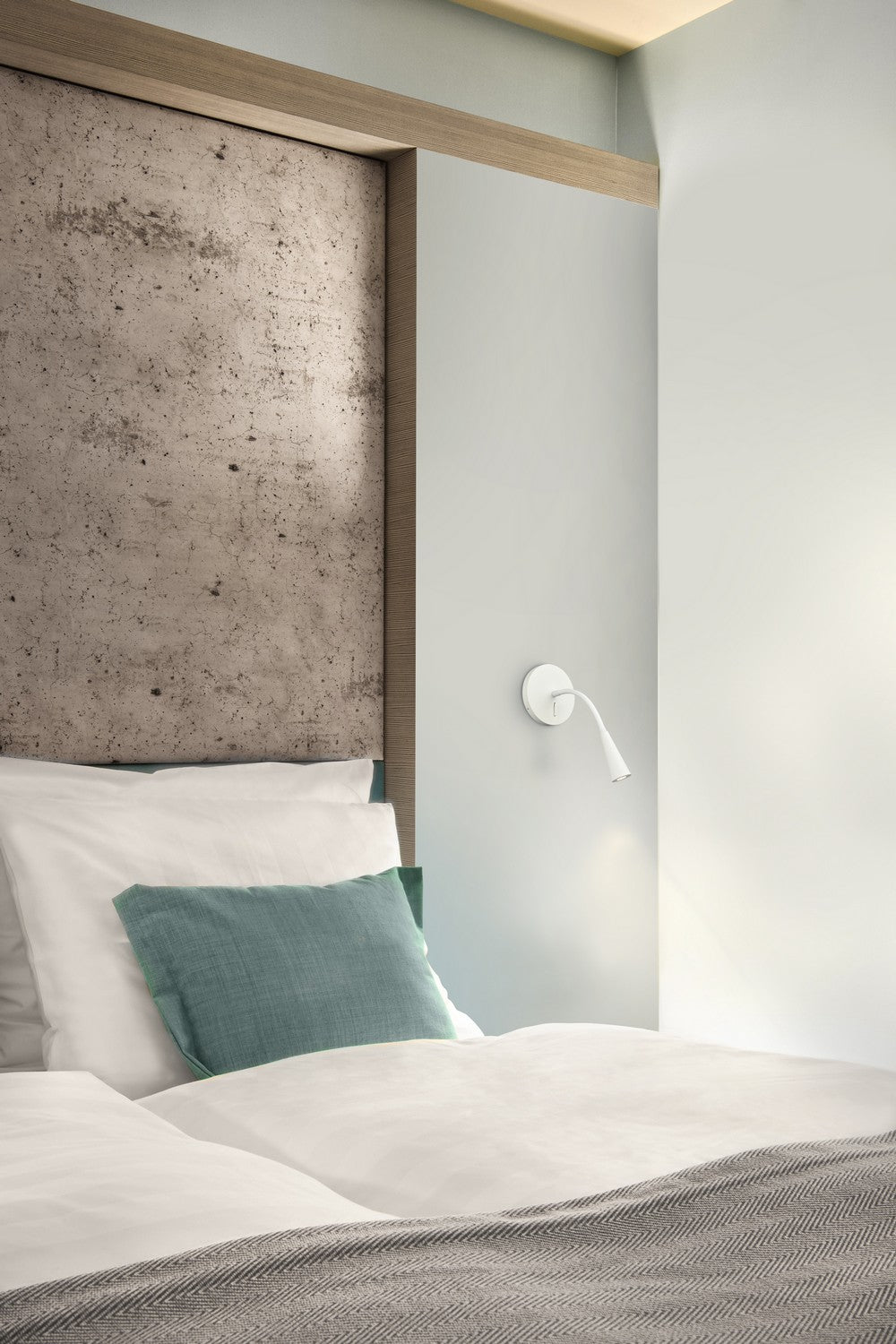 Kuzco Lighting - WS18901-WH - LED Wall Sconce - Eton - White