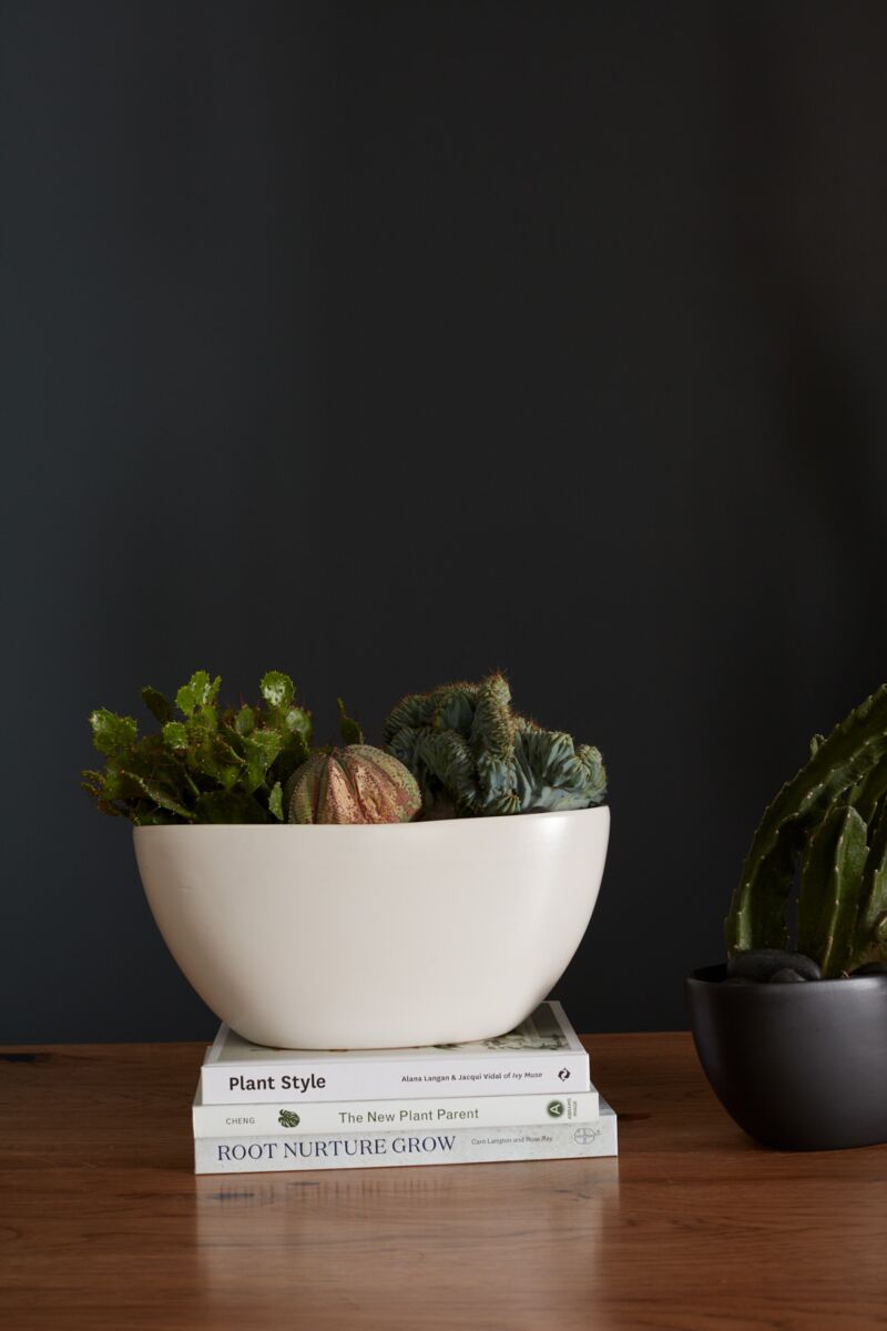 Design Shop White Metta Boat, 11.25" X 5.25".