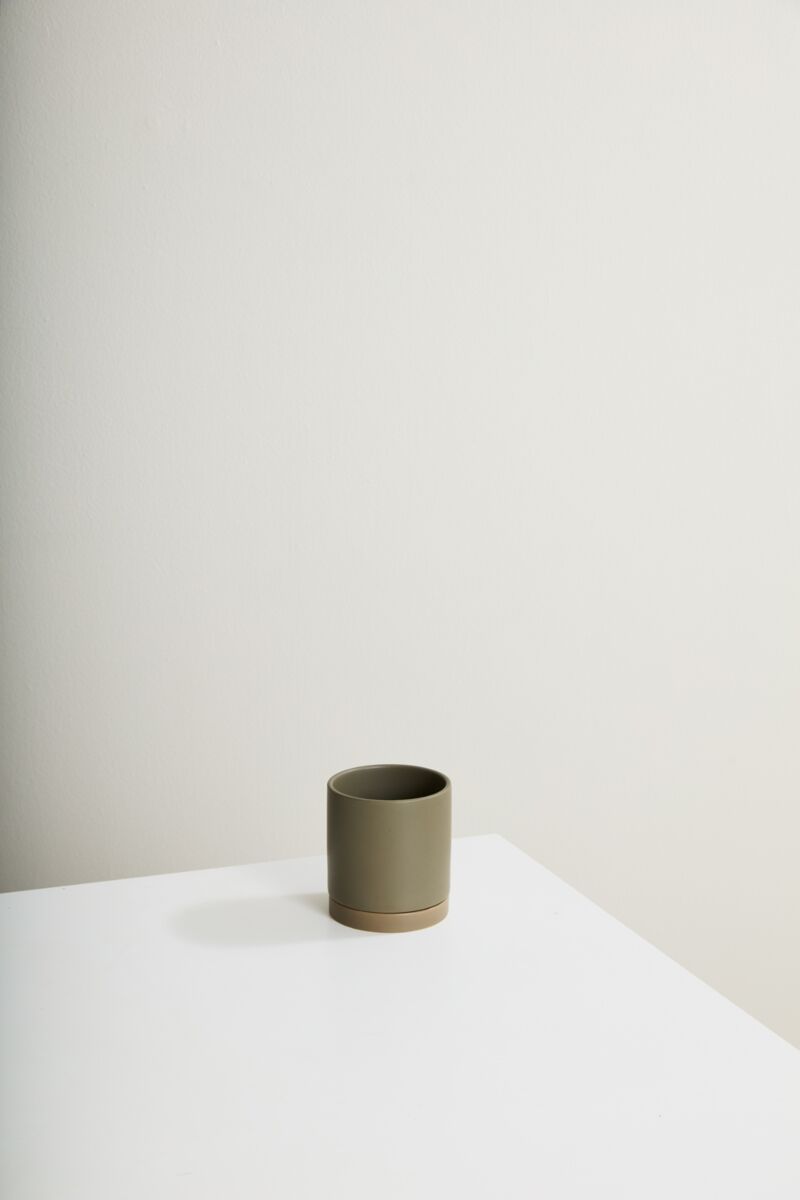 Design Shop Romey Neutral Pot with Saucer 4.25"x 4.75"