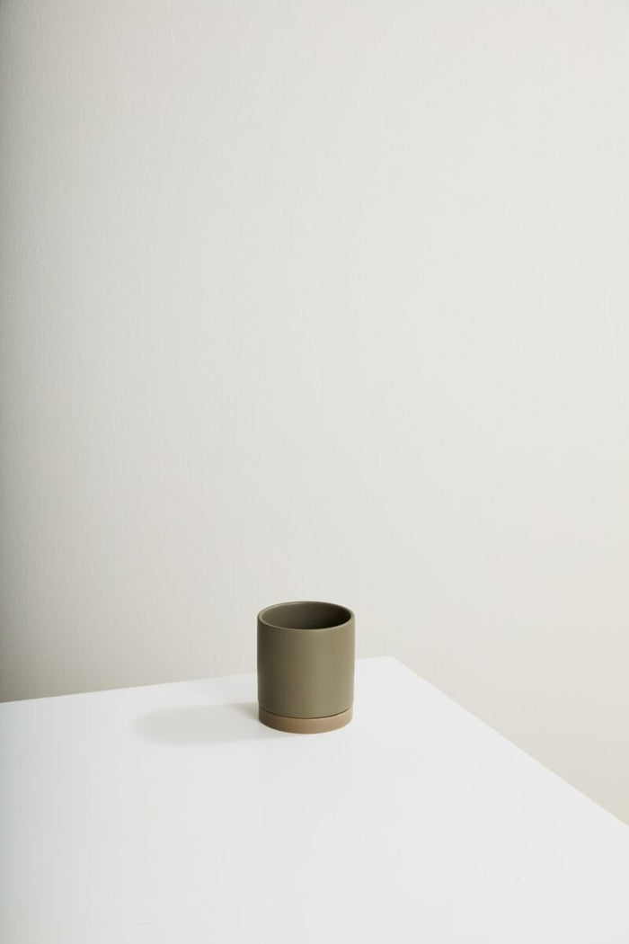 Design Shop Romey Neutral Pot with Saucer 4.25"x 4.75"