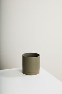 Design Shop Romey Neutral Pot with Saucer 8"x 8"