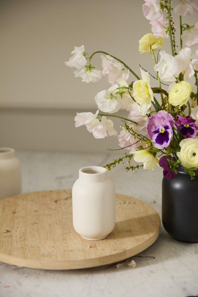Design Shop White Susie Vase, 3" X 4.5", Set of 6.