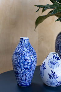 Design Shop Blue Eleanor Collection Budvase, 3.5" X 7".