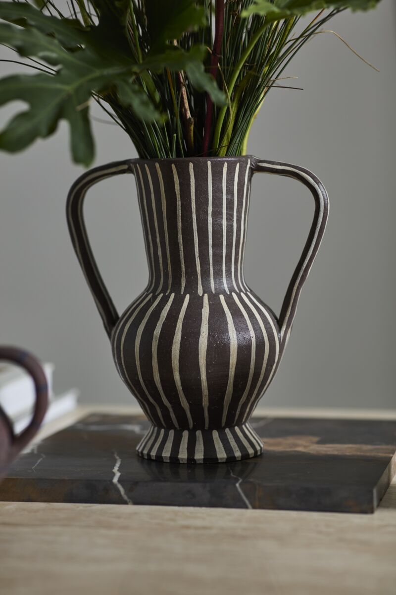 Design Shop Rhysa Vase 8.5"x 6"x 9"